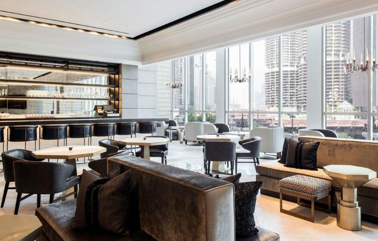 Londonhouse Chicago, Curio Collection By Hilton