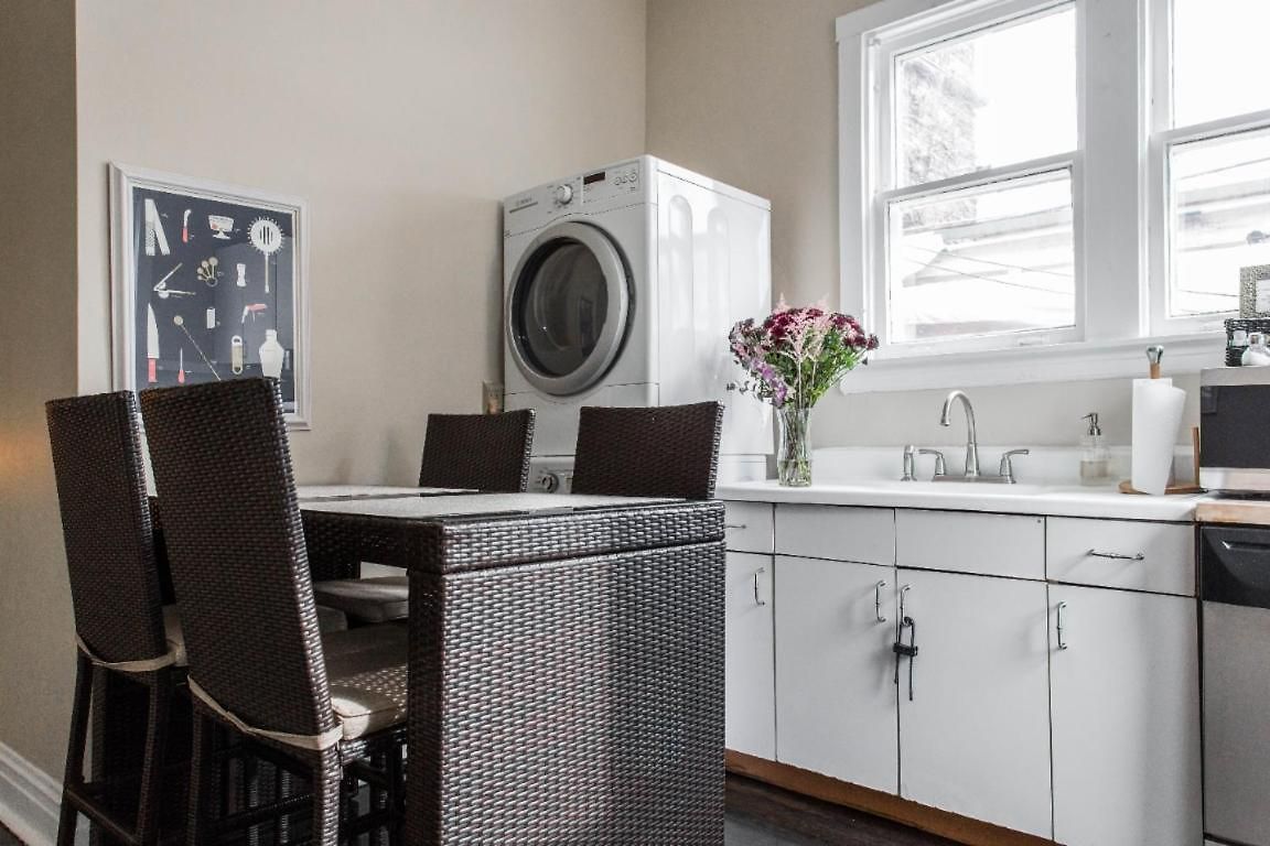 Private Guest house Chicago