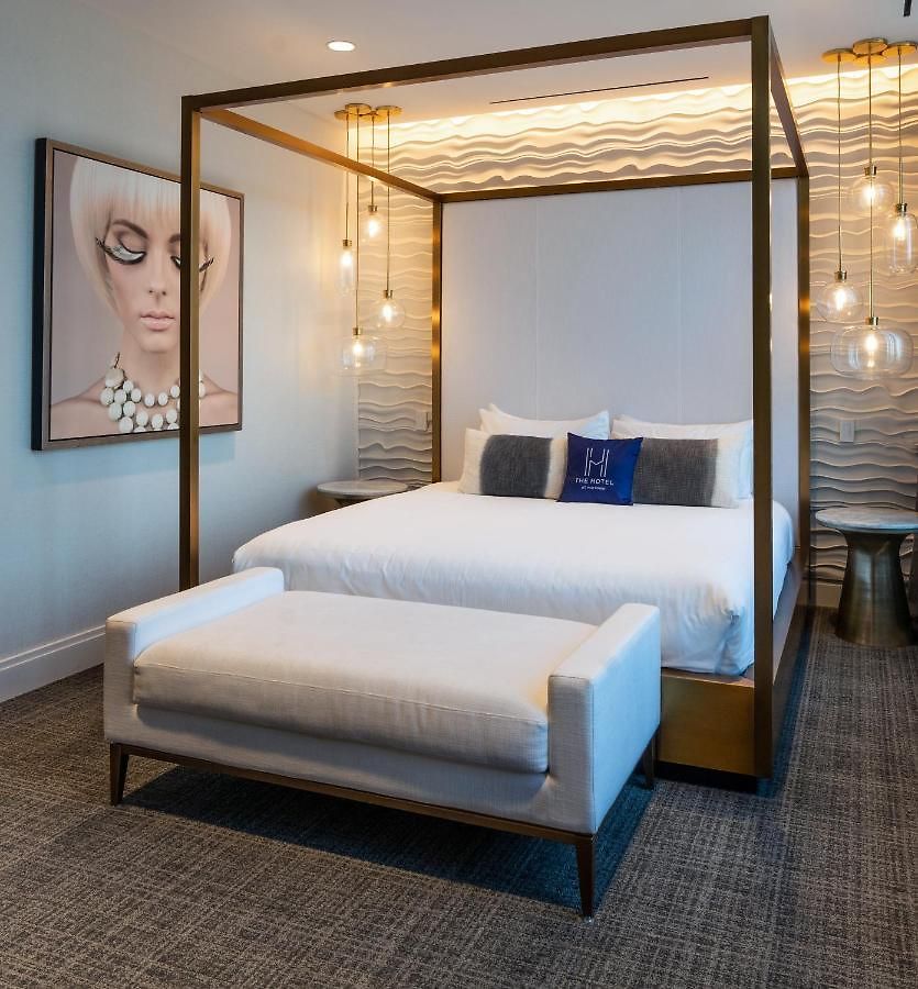 Resort The & Athletic Club At Midtown Chicago
