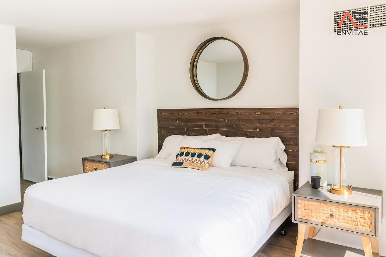 Envitae 2br Vibrant High-rise Penthouse Apartment Chicago