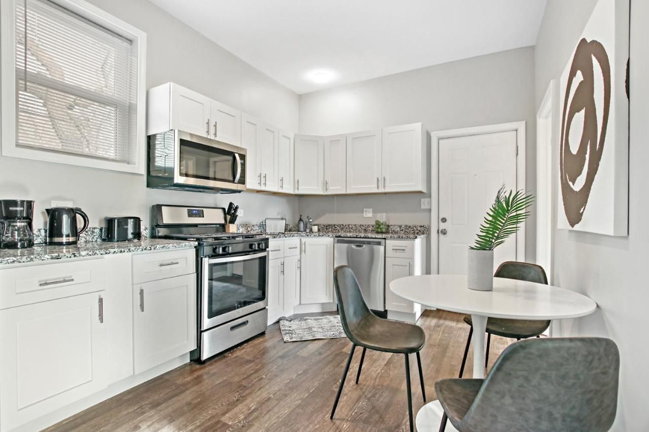 Trendy & Insta-worthy 2br - Kimball Rep *