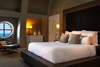 The Blackstone, Autograph Collection 4*