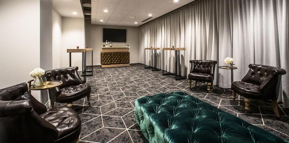 Hotel Virgin By Suiteness 5*
