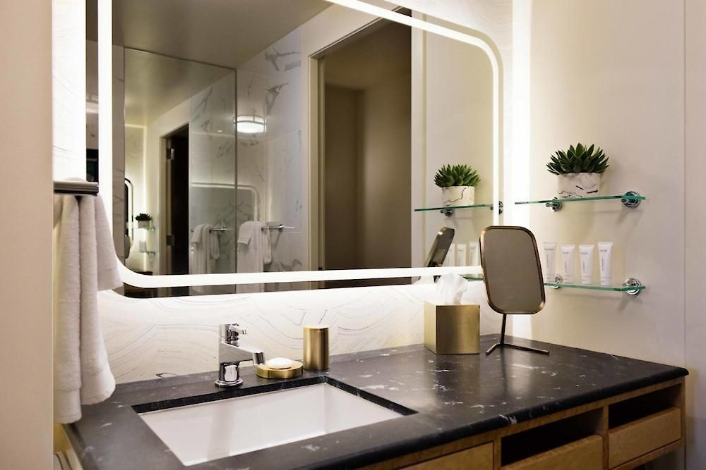 Viceroy By Suiteness Hotel