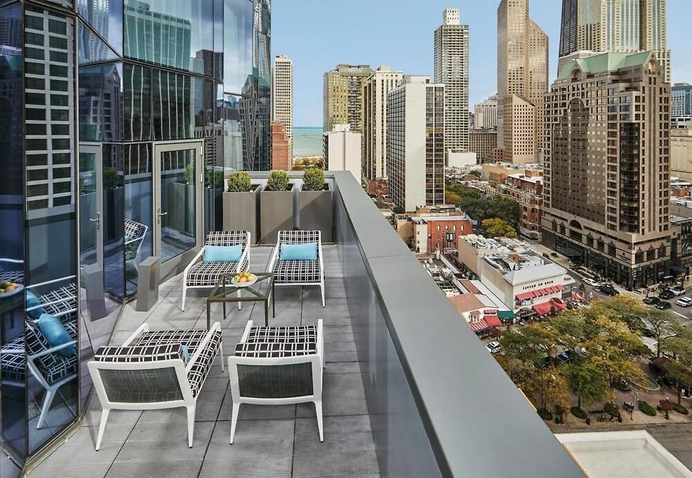 Hotel Viceroy By Suiteness Chicago