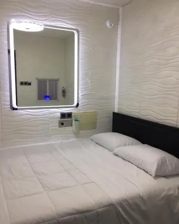 Bnb-1 Capsule hotel Chicago