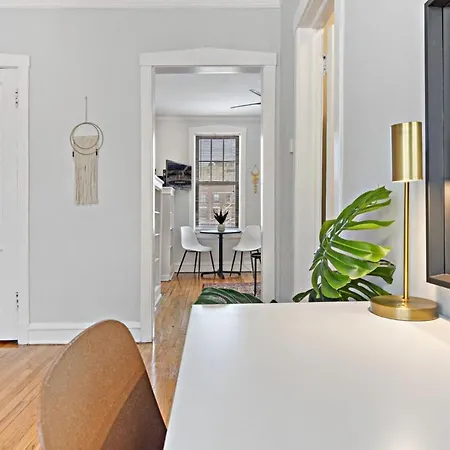 1br Modern Close To Shops & Restaurants - Belmont C6 Chicago