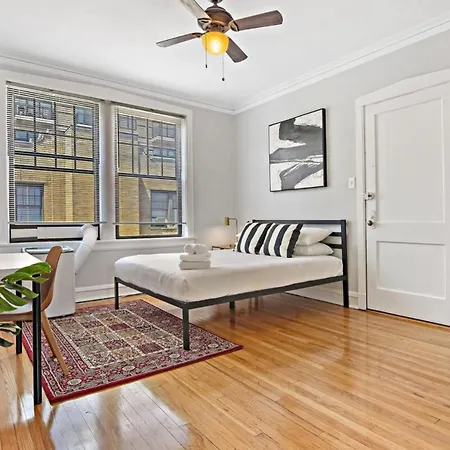 Apartment 1br Modern Close To Shops & Restaurants - Belmont C6 *