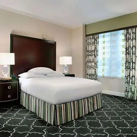 The Palmer House Hilton 4*