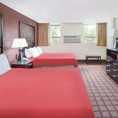 Super 8 By Wyndham Il Hotel