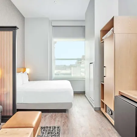 Hyatt Place Medical/university District 4*