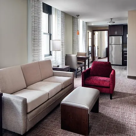By Marriott Downtown/loop Hotel