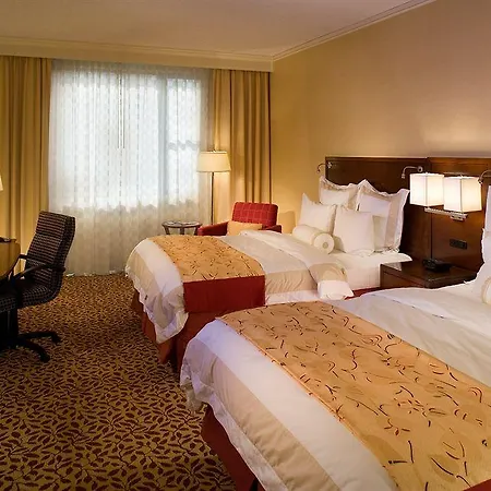 Courtyard By Marriott At Medical District-uic Hotel