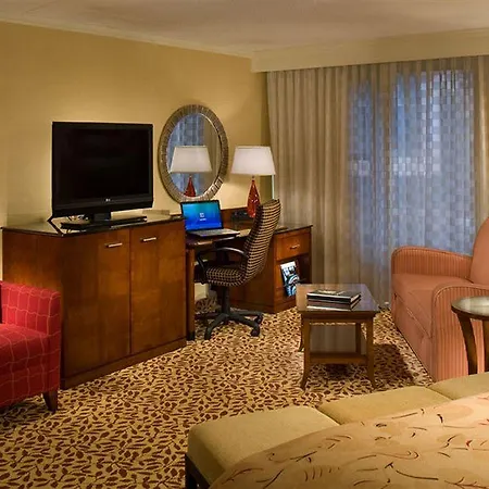 Courtyard By Marriott At Medical District-uic 3*