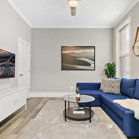 2br Comfy And Stylish In West Town - Erie 1r