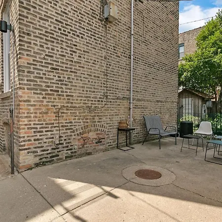 Apartment 2br Comfy And Stylish In West Town - Erie 1r *