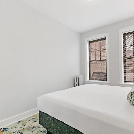 Newly Renovated 1br In Ideal Location - Belmont E1 Apartment