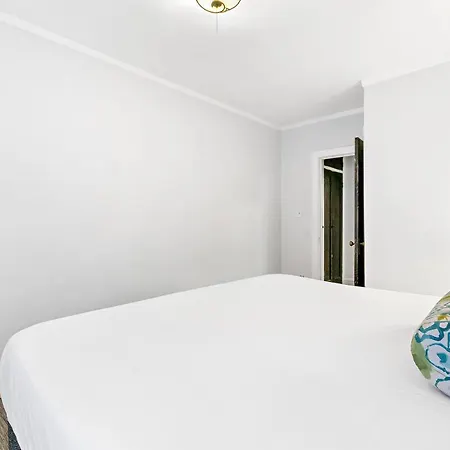 Conveniently Located 1br - Marshfield E2 *