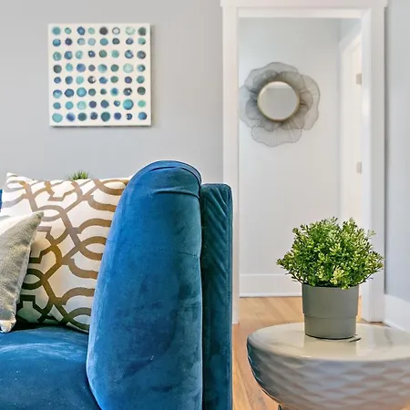 1br Tranquil & Airy In Lincoln Square - Campbell Rep Chicago