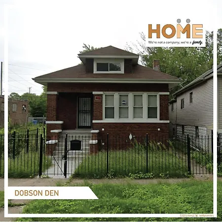 Homestay Dobson Den *