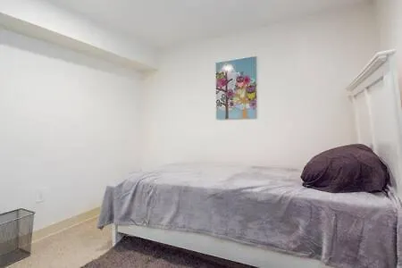 Cornell House Guest house *