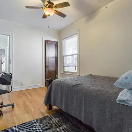 Cornell House Guest house *