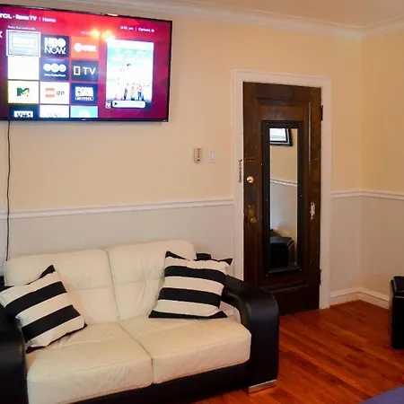 Apartment Cozy Near Wrigley Field And Boystown