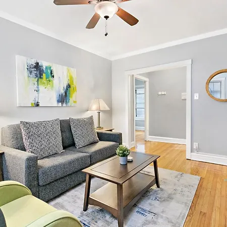 Apartment 1-bedroom Cozy & Modish - Marshfield W2 Rep