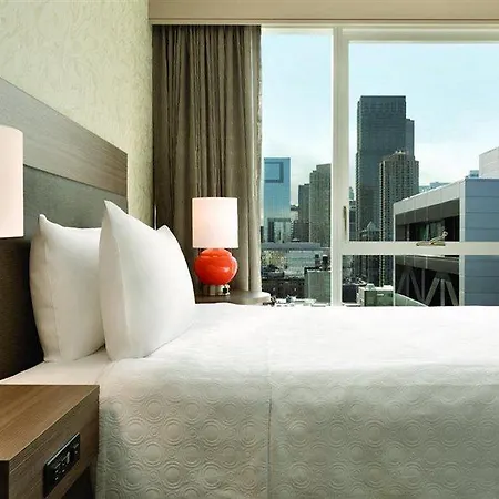 Home2 By Hilton River North 3*