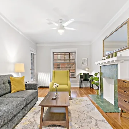 Apartment Indulging 2br In Festive Boystown - Buckingham 1 Chicago