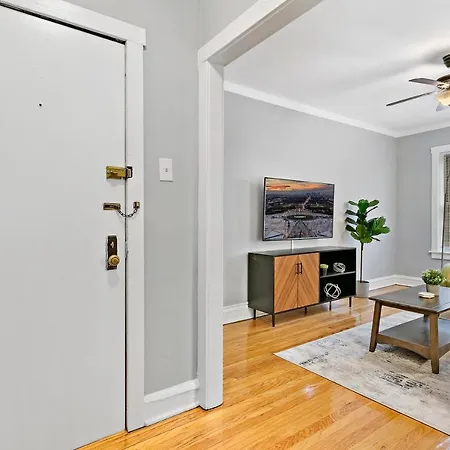 1-bedroom Cozy & Modish - Marshfield W2 Rep
