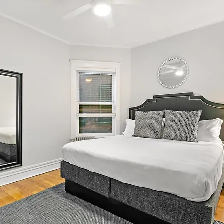 Apartment Indulging 2br In Festive Boystown - Buckingham 1 Chicago