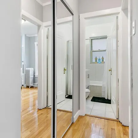 1-bedroom Cozy & Modish - Marshfield W2 Rep Chicago