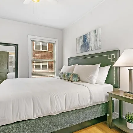 Convenient 2br Close To Shops, Dining, Loyola - Lunt 2s * Chicago