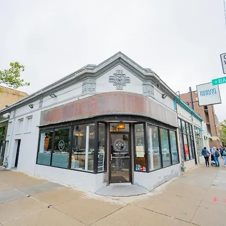 Comfy And Complete Near Boystown - Oakdale 317 Rep Apartment Chicago