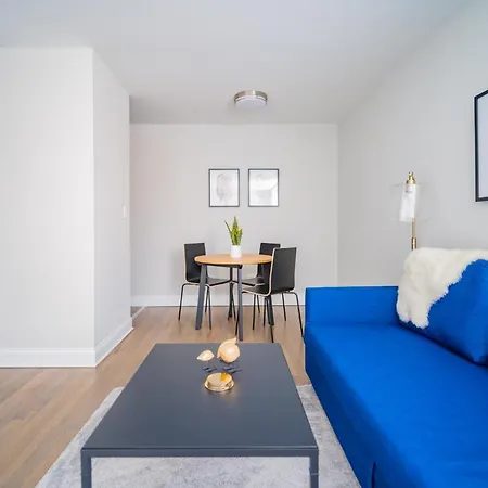 Comfy And Complete Near Boystown - Oakdale 317 Rep Apartment *