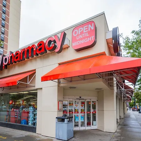 Comfy And Complete Near Boystown - Oakdale 317 Rep *