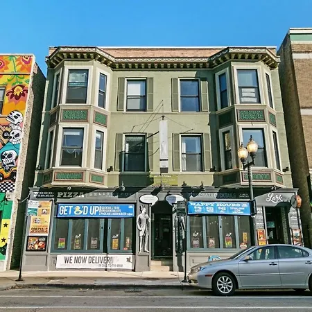 Feel The Vibe 2br Designer - Halsted 3d Chicago
