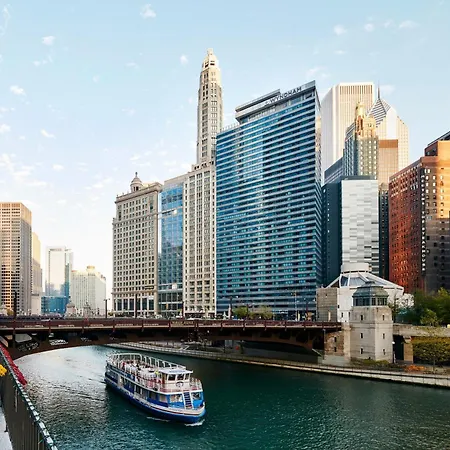 Club Quarters Wacker At Michigan,