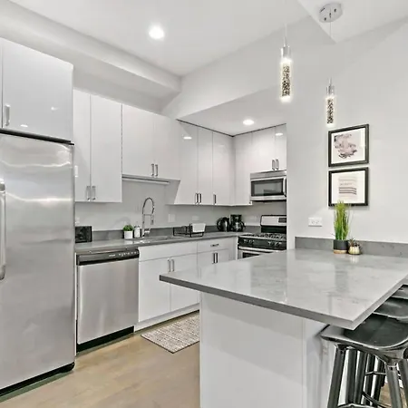 Apartment 2br Trendy Urban - Division 102w 202w 302w Rep *