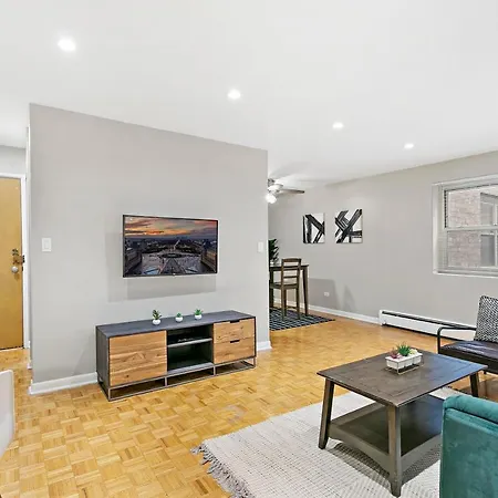 Cozy 1Br Escape, Walk To Dining & Attractions - Oakdale 204 Chicago