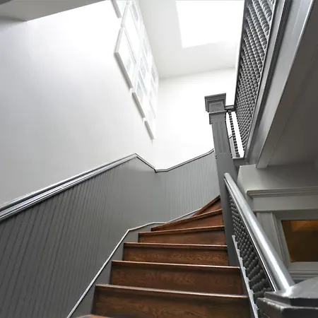 Penthouse Level, Stunning Wrigley