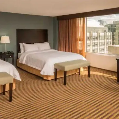 Hampton Downtown/magnificent Mile