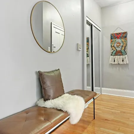 Apartment Homey 2br Unit In Boystown, Steps From Everything - Stratford 2n 3n Rep *