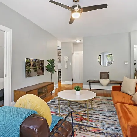 Apartment Homey 2br Unit In Boystown, Steps From Everything - Stratford 2n 3n Rep *