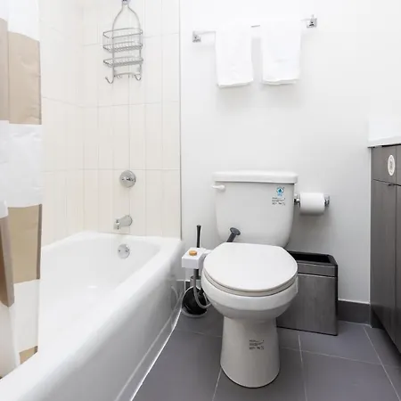 21 East - Chic Dt Apts With Rooftop By Zencity Aparthotel