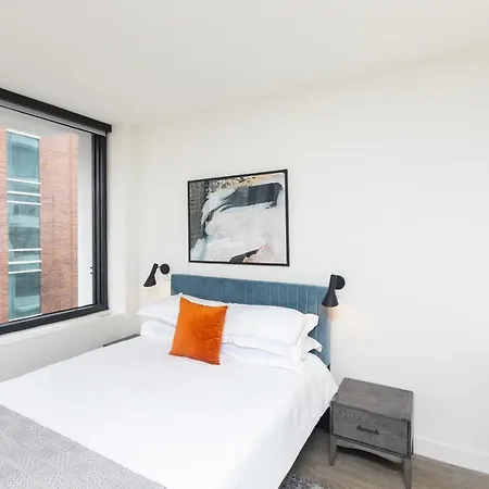 21 East - Chic Dt Apts With Rooftop By Zencity *