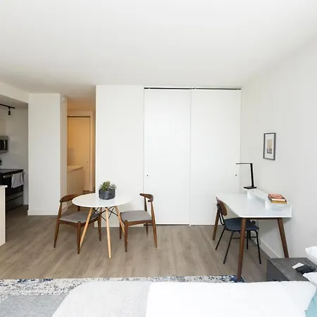 Aparthotel 21 East - Chic Dt Apts With Rooftop By Zencity Chicago