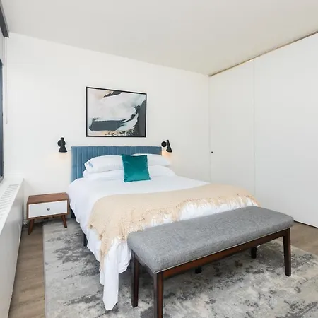 Aparthotel 21 East - Chic Dt Apts With Rooftop By Zencity