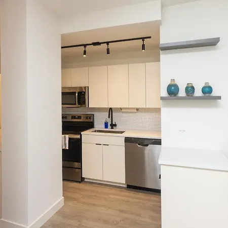 Aparthotel 21 East - Chic Dt Apts With Rooftop By Zencity